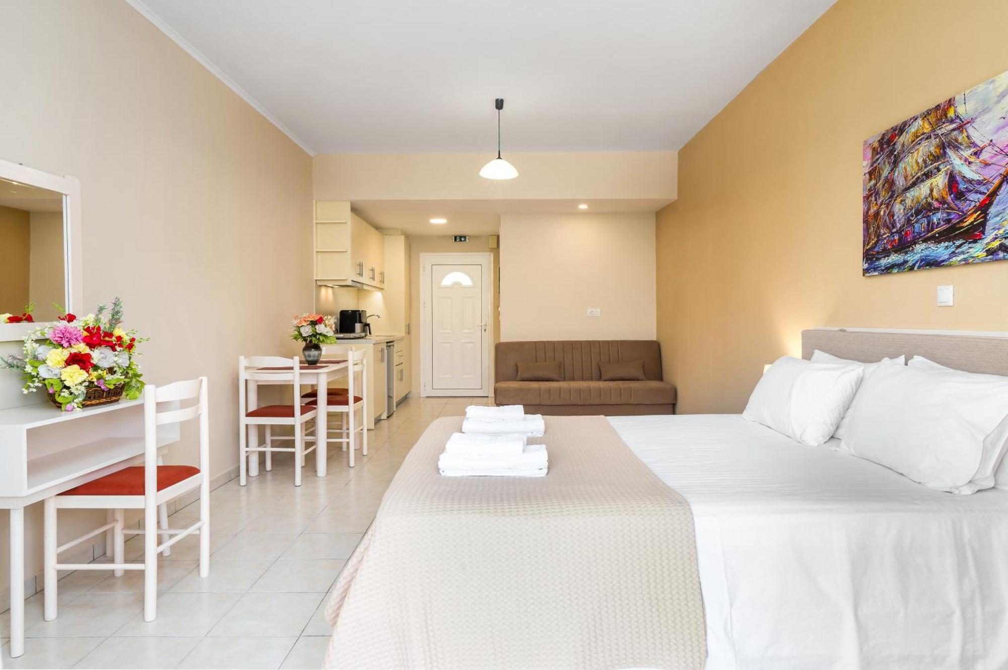 Dallas Hotel Svoronata Buitenkant foto